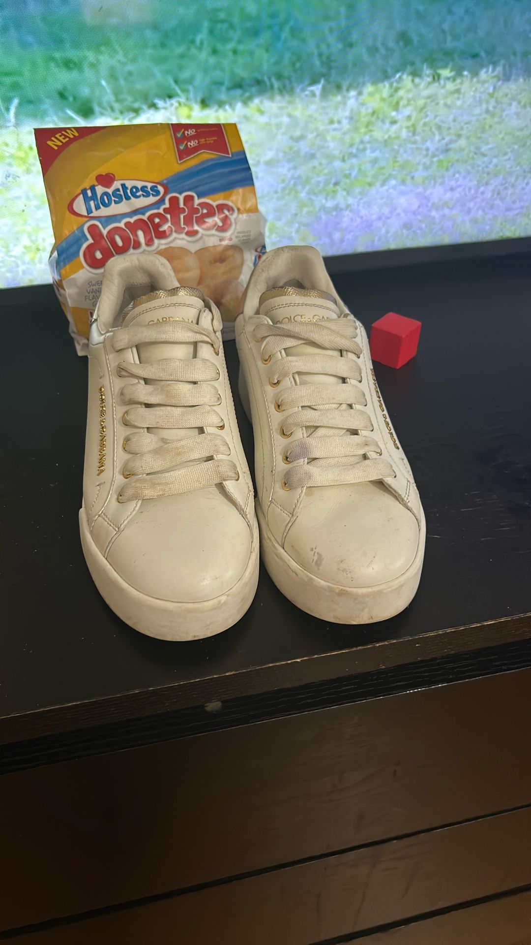 WHITE DOLCE GABANAS