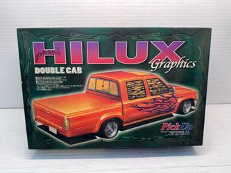 Aoshima 1/24 HILUX Graphics Double Cab 1992 Pick Up Truck Plastic Model Kit #4