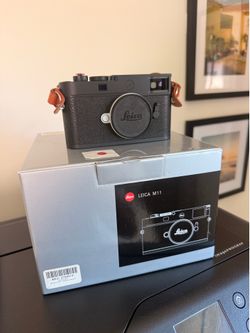 Leica M11