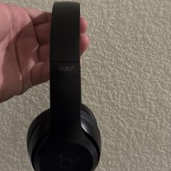 Beat Solo 3 Headphones 