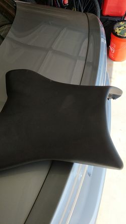 2014 Yamaha FZ1 OEM seat