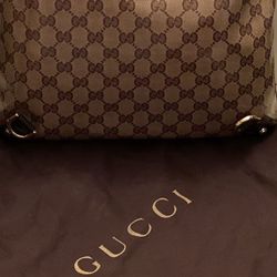 AUTHENTIC GUCCI COATED CRYSTAL D RING MESSENGER