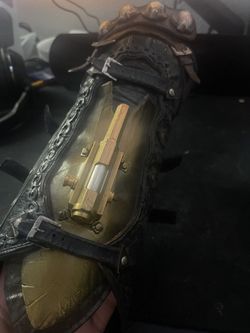 Assassins Creed Syndicate hidden blade toy 