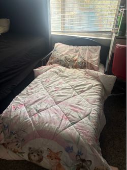 Toddler bed