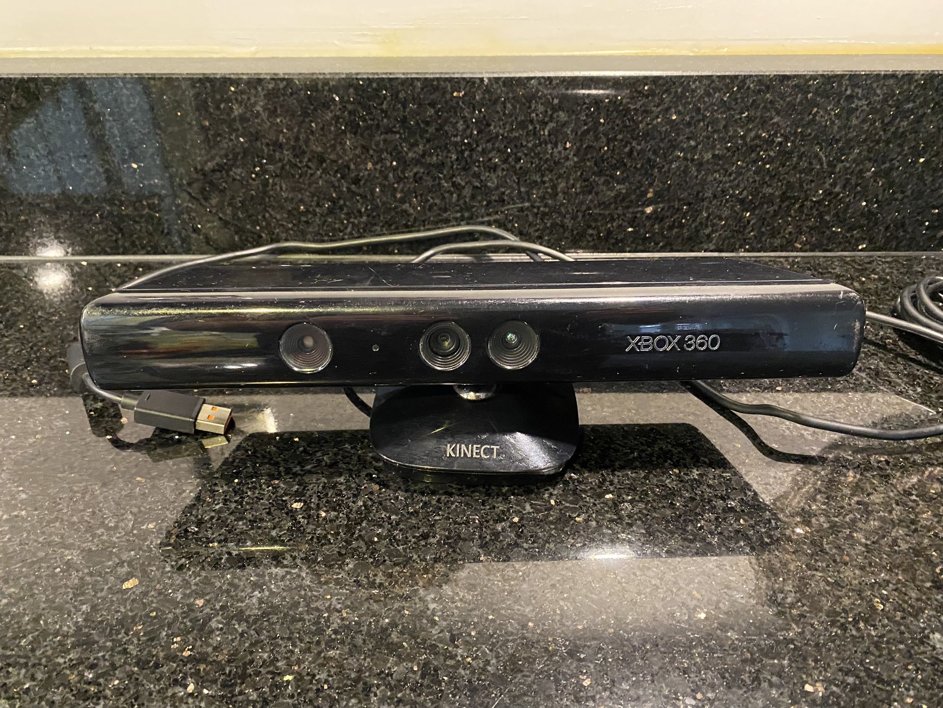 Microsoft Xbox 360 Kinect Sensor