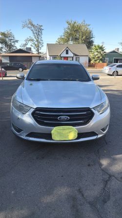 Ford Taurus 2013
