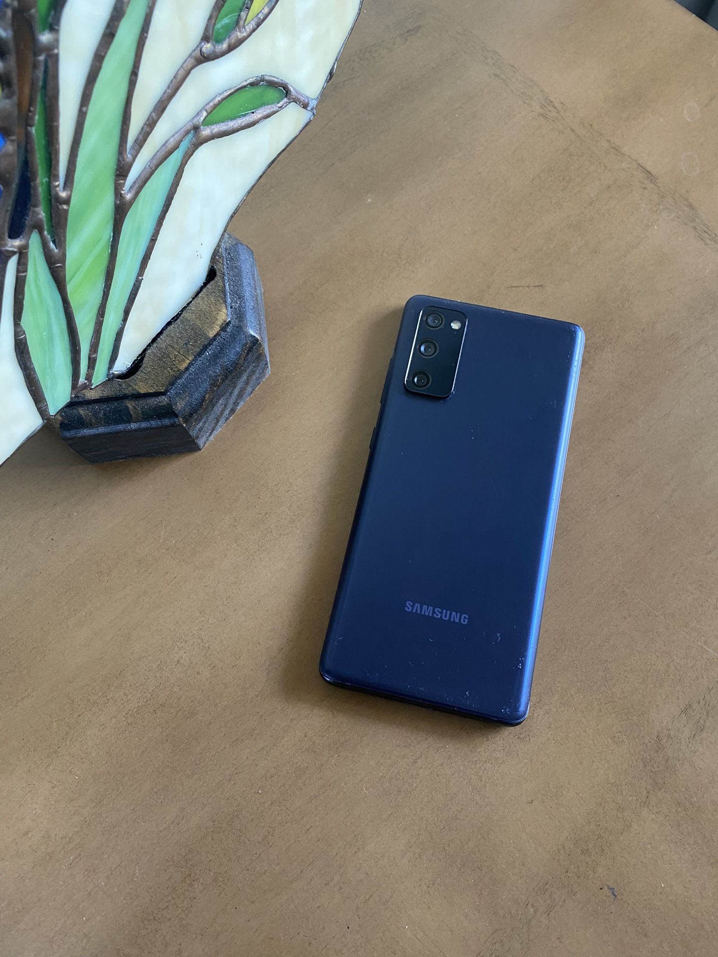 Samsung Galaxy S20FE 5G ( Unlocked) Good Condition 128gb Blue Color