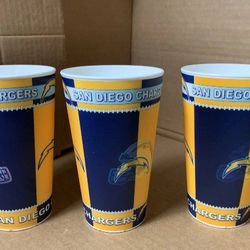 SET OF 3  Vtg Capitol Cups San Diego Chargers LOGO Lenticular Hard Plastic Cup 