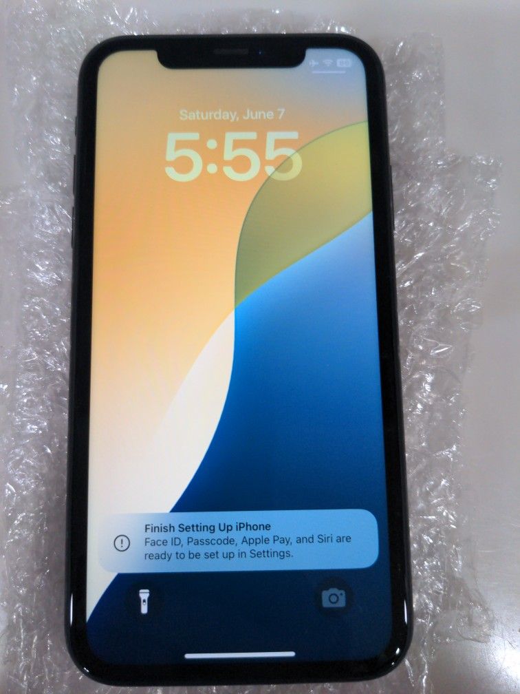 iPhone XR 64GB Unlocked Excellent Condition T-Mobile ATT MetroPCS Verizon