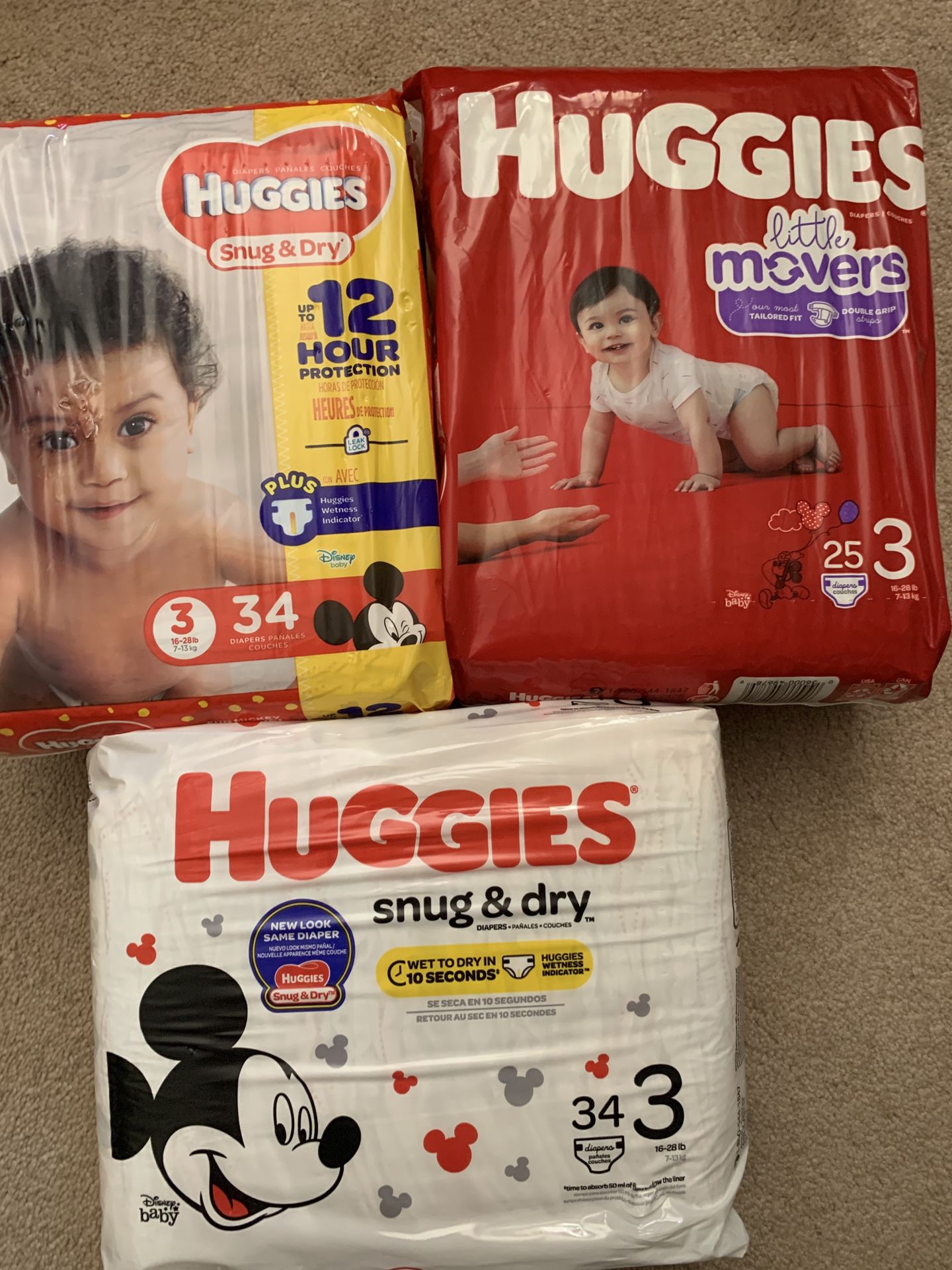 Huggies - Snug & Dry/Little Movers - size 3
