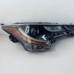 2020 - 2022 TOYOTA COROLLA LH DRIVER SIDE HEADLIGHT OEM