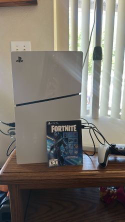 PS5 Disc Edition Fortnite Cobalt Star Bundle