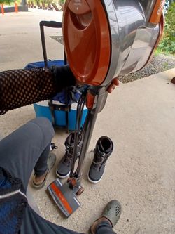 Rocket shark vaccum