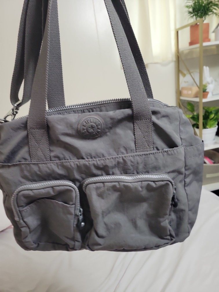 Kipling Messenger Style Carry On Bag 14"L×5"W×9"H