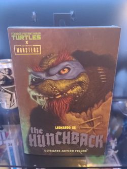 NECA TMNT x Universal Monsters - Leonardo as The Hunchback (New in Box)