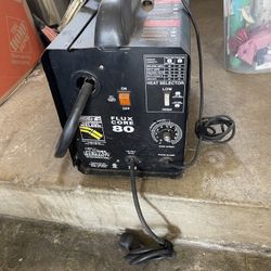 Campbell Hausfeld Flux Core 80 Welder