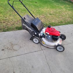 HONDA Lawn Mower 