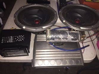Estéreo,bocinas ,amplificador y ahorrador de carga