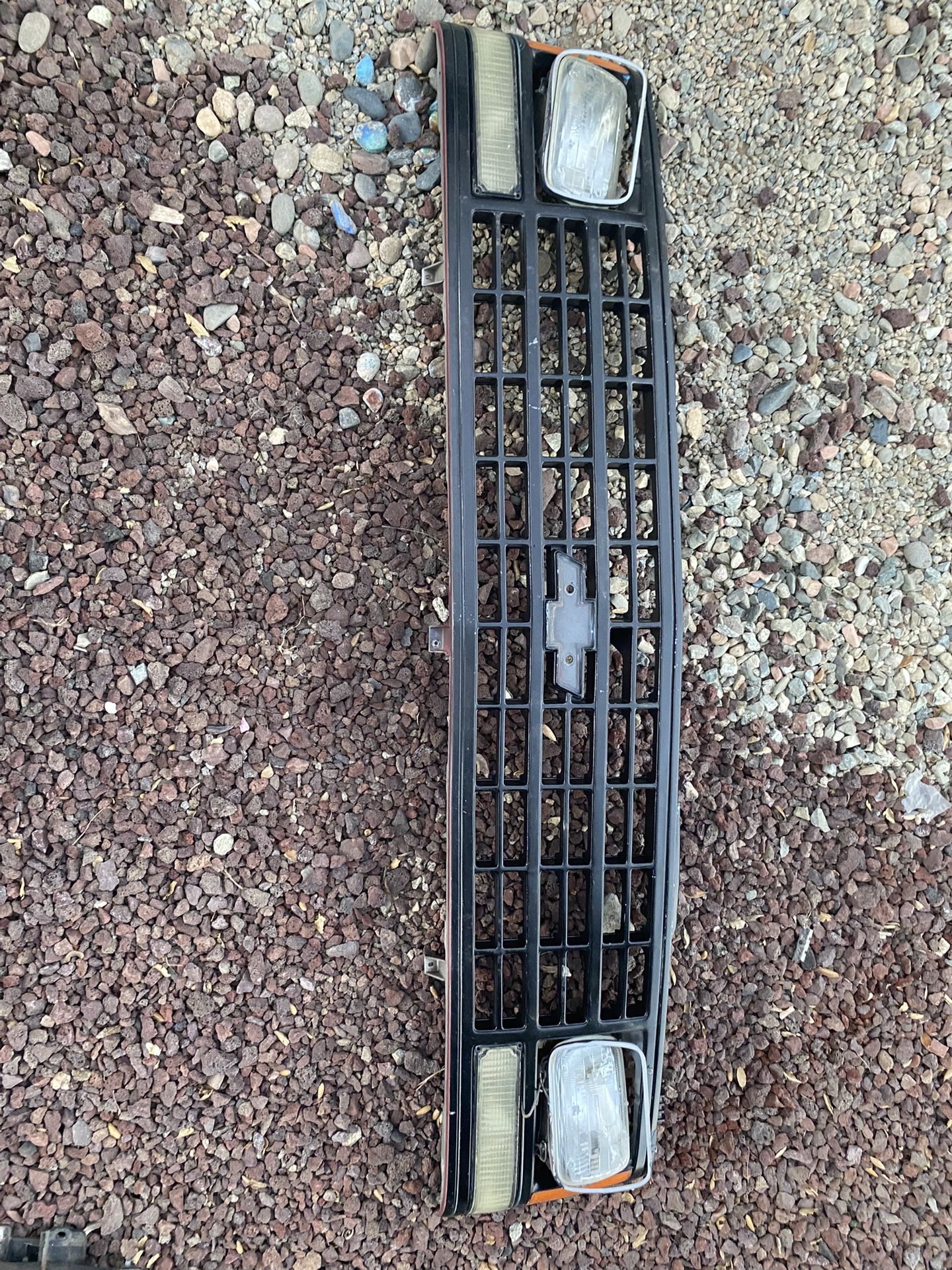 1993 Chevy Front Grill And Headlights