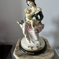Statue By Valentino, Mother And A Child