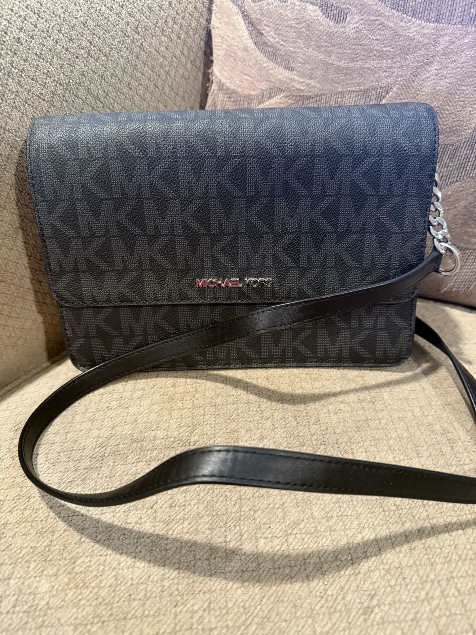 Michael Kors Crossbody Bag