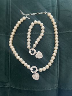 Pearl Necklace & Bracelet Set