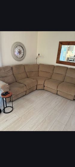 Sectional couch