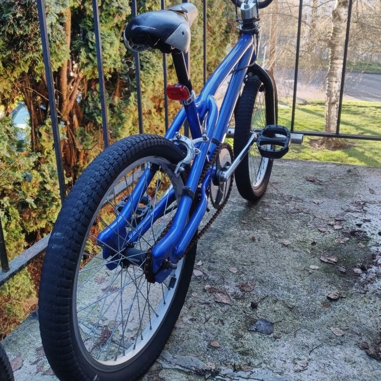 mongoose gravity games bmx bike