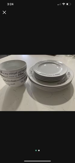 Dinner Plate Set