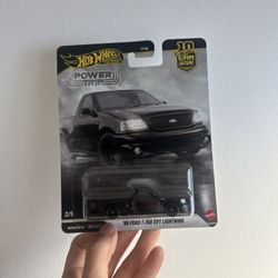 Hotwheel lightning Premium 