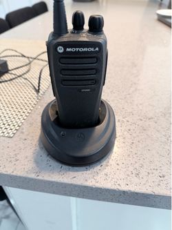 Motorola radio with charger