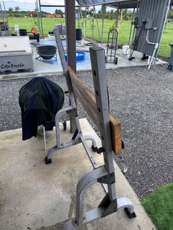 Outboard motor stand