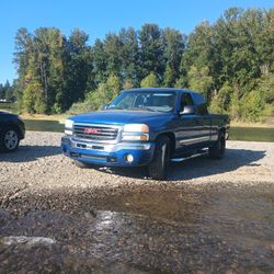 2004 GMC Sierra
