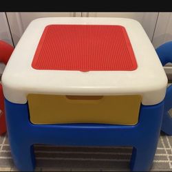 LITTLE TIKES Lego Building Craft Drawing Snack Table with Two Chairs