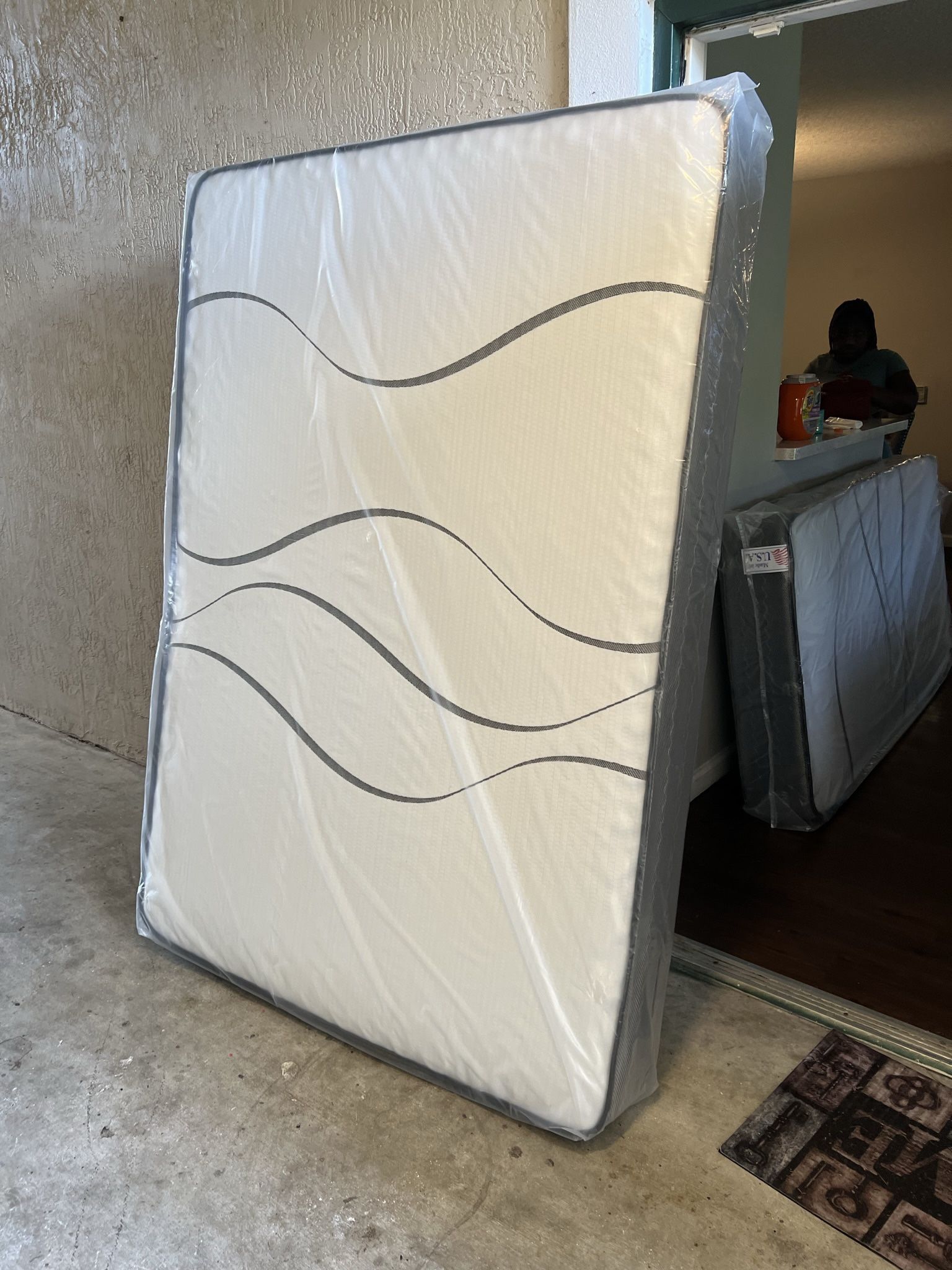 Mattresses: twin, full , queen regular , Colchon Nuevo Colchones plush or pillow top available cama bed mattress