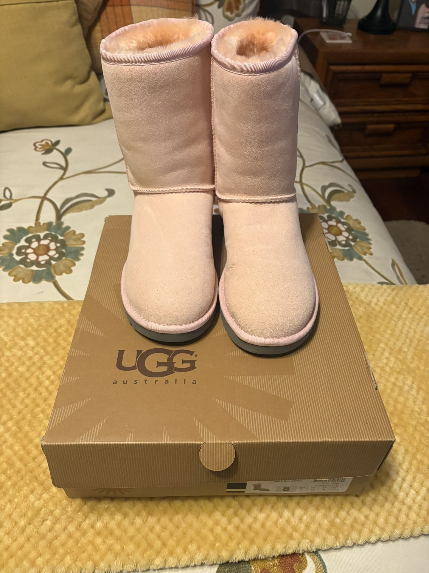 New Pink Uggs Boots