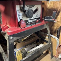 Skill Table Saw