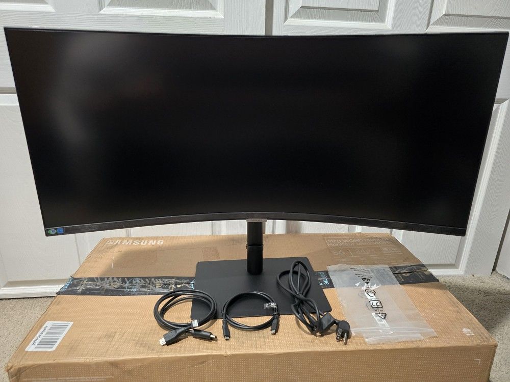 Samsung 34” S65UA Monitor, WQHD Ultra Wide 1440p, HDR10, 100Hz, Curved, USB- C, Black