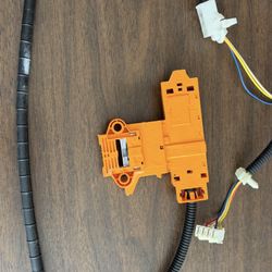 Whirpool washer Door Latch