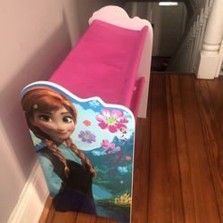 Frozen Storage shelf