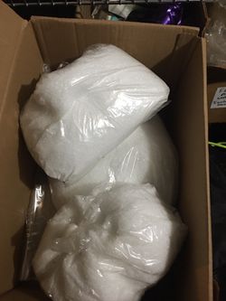 3 bags of artificial fine snow
