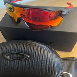 Oakley Radar EV Path Sunglasses