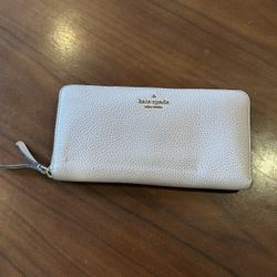 Kate Spade Wallet 