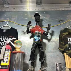 Art. Jamican Statue