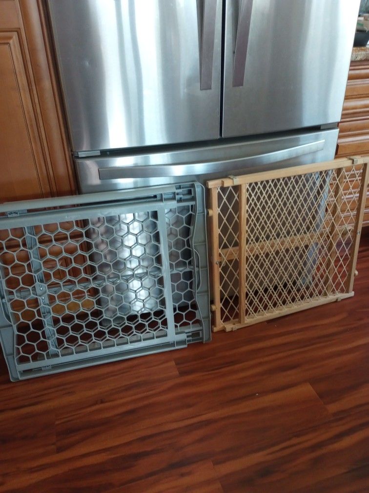 Dog Stroller, Kennels LG. + Sm., Small Bed, Gates