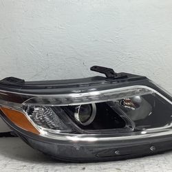 2014 2015 Kia Sorento right headlight (2E)