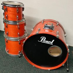 Pearl Export Series Acoustic Drum… Excellent Sound and Excellent Condition.