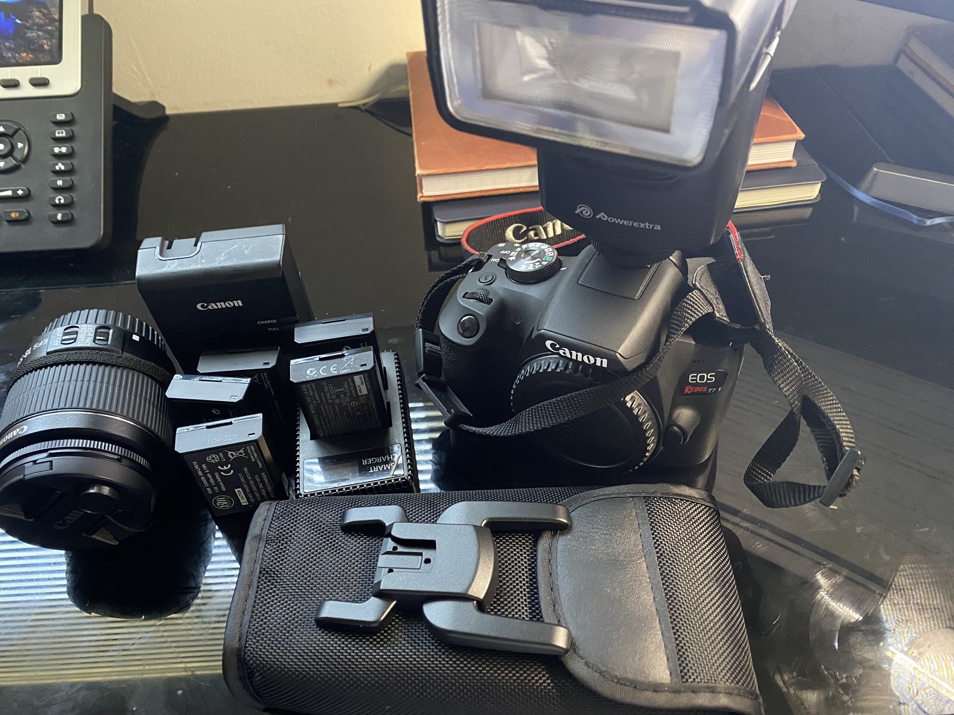 Canon T7