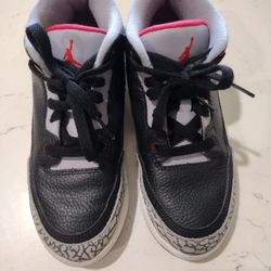 2017 NIKE AIR JORDAN RETRO SNEAKERS 