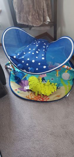 Finding Nemo light up & musical Activity Gym